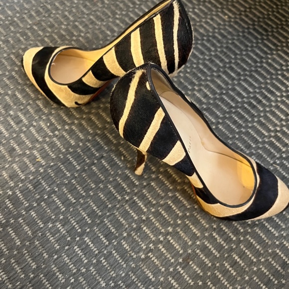 Christian Louboutin Faux Fur heels - Picture 2 of 5